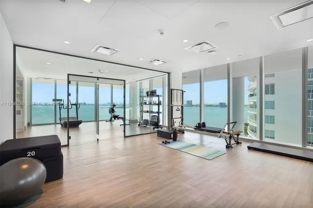 $30,000 | 700 Northeast 26th Terrace, Unit 4703, Miami, FL 33137