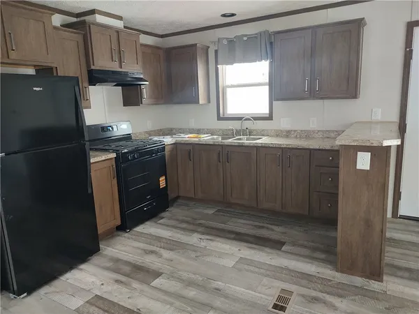$73,800 | 13 Birch Drive, Auburn, NY 13021