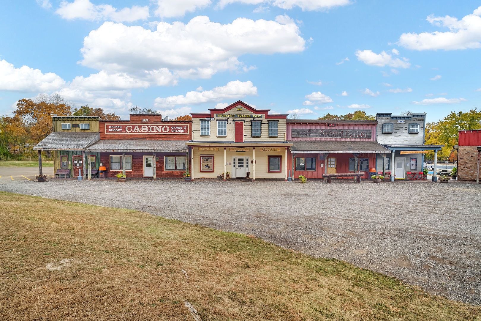 2795 East 28th Road Marseilles, IL 61341 - Photo 32 of 59 a view of a house with a yard and balcony
