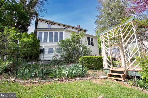 $399,000 | 147 South Court Street, Luray, VA 22835