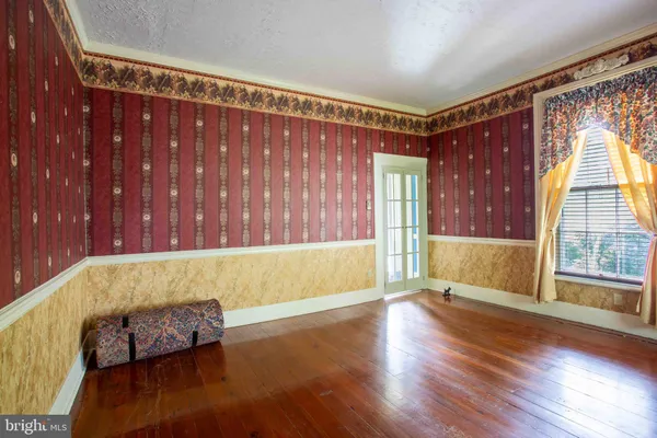 $399,000 | 147 South Court Street, Luray, VA 22835