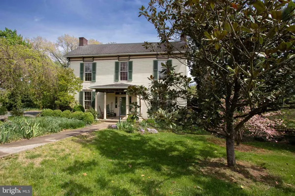 $399,000 | 147 South Court Street, Luray, VA 22835