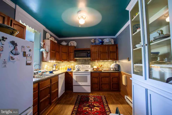 $399,000 | 147 South Court Street, Luray, VA 22835