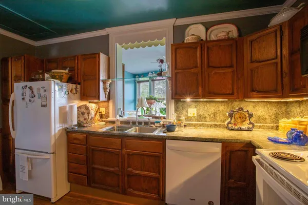 $399,000 | 147 South Court Street, Luray, VA 22835