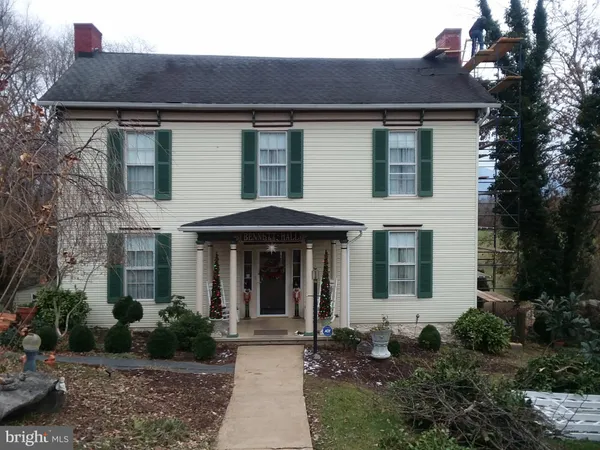 $399,000 | 147 South Court Street, Luray, VA 22835