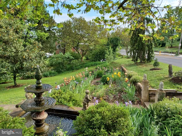 $399,000 | 147 South Court Street, Luray, VA 22835