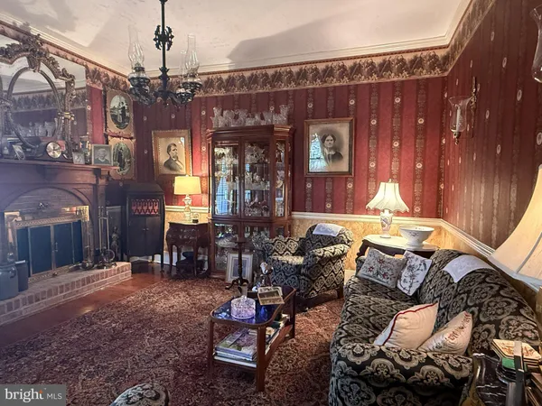 $399,000 | 147 South Court Street, Luray, VA 22835