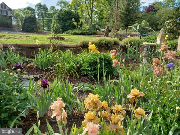 $399,000 | 147 South Court Street, Luray, VA 22835