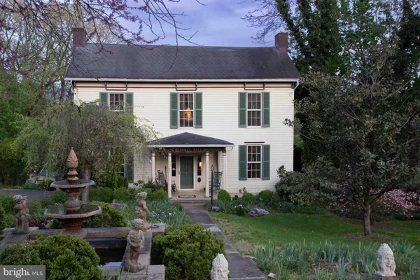 $399,000 | 147 South Court Street, Luray, VA 22835