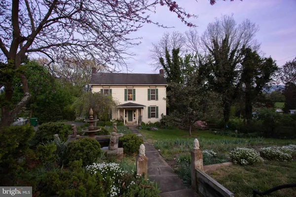 $399,000 | 147 South Court Street, Luray, VA 22835