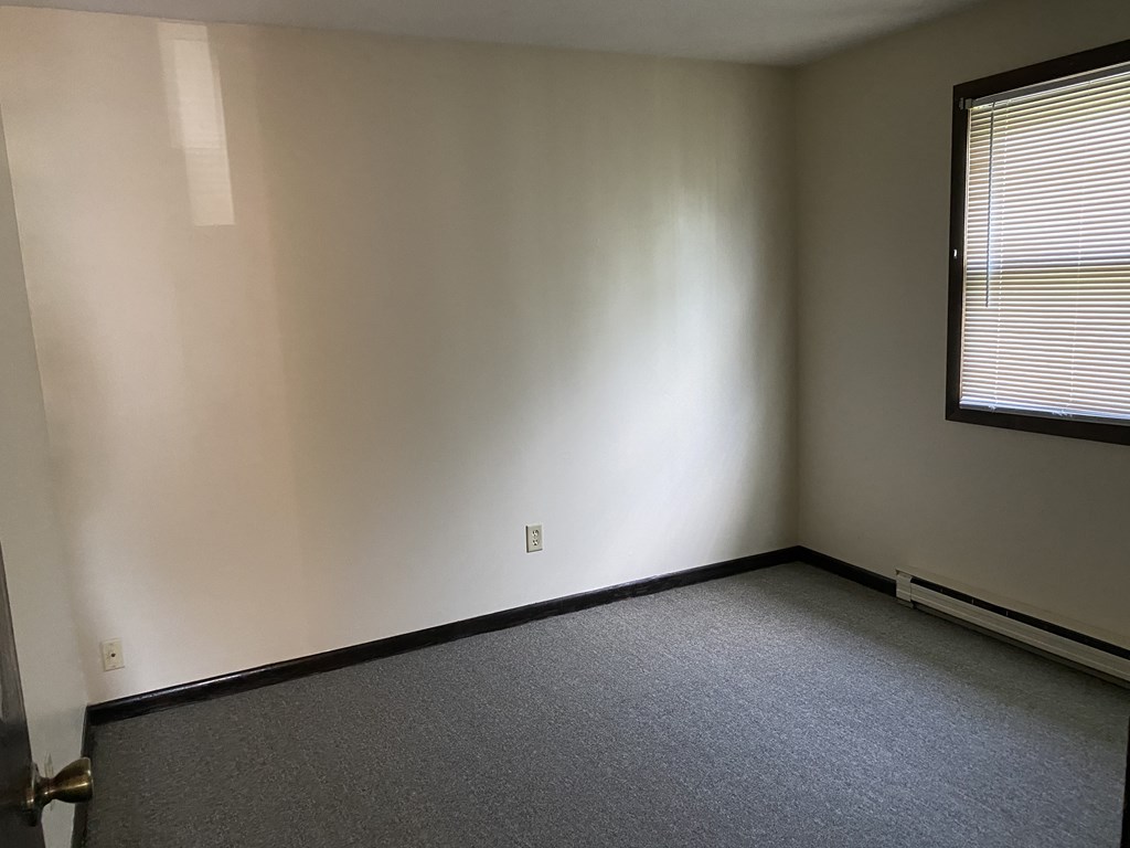 218-220 Centre Street Springfield, MA 01151 - Photo 14 of 27