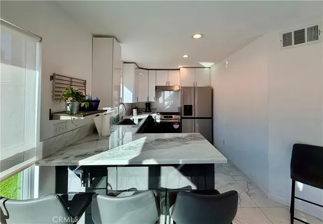 $3,800 | 3585 Ambrose Circle, Unit 1, Corona, CA 92882