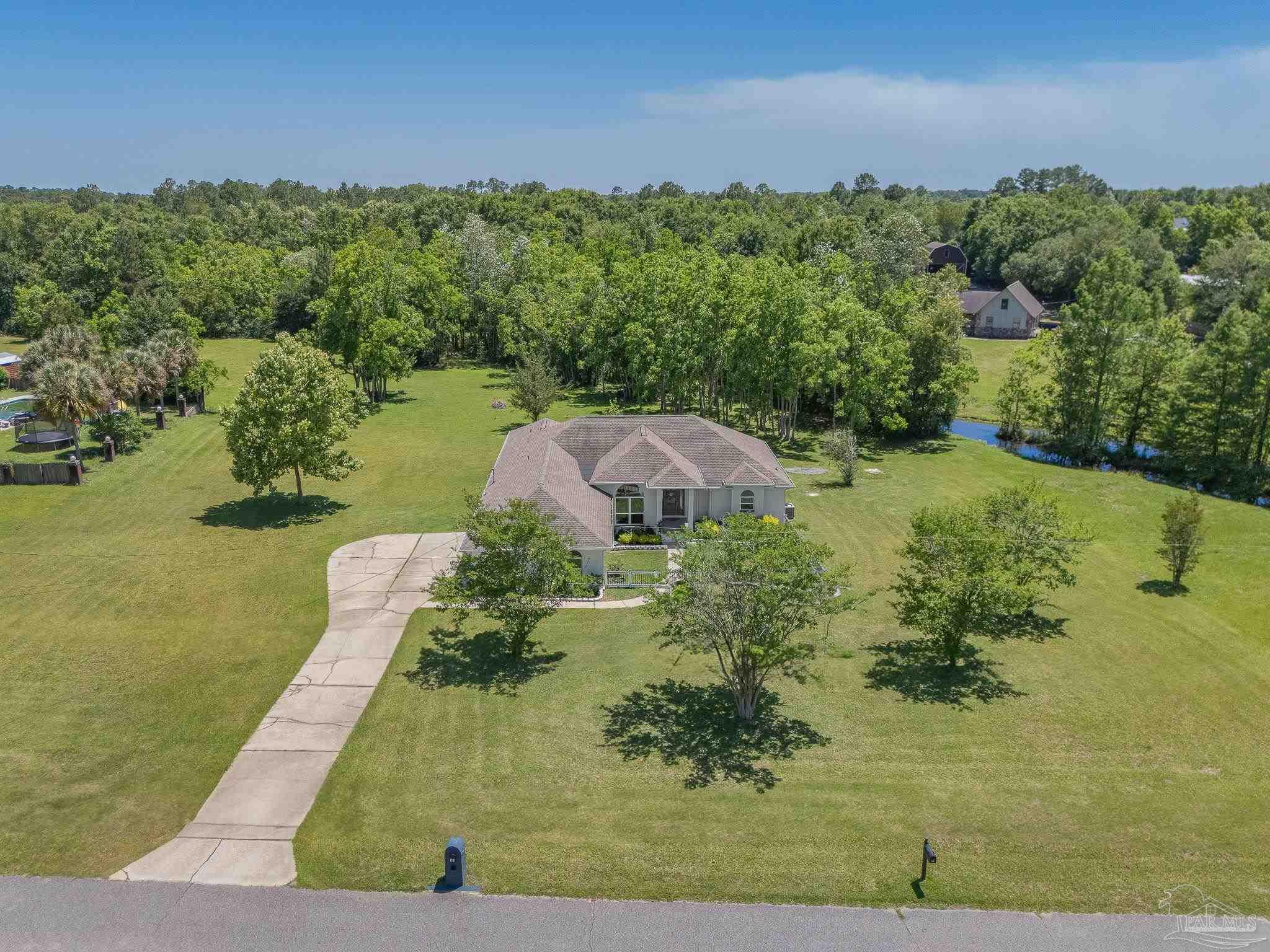 435 Meander Lane Cantonment, FL 32533 - Photo 3 of 56