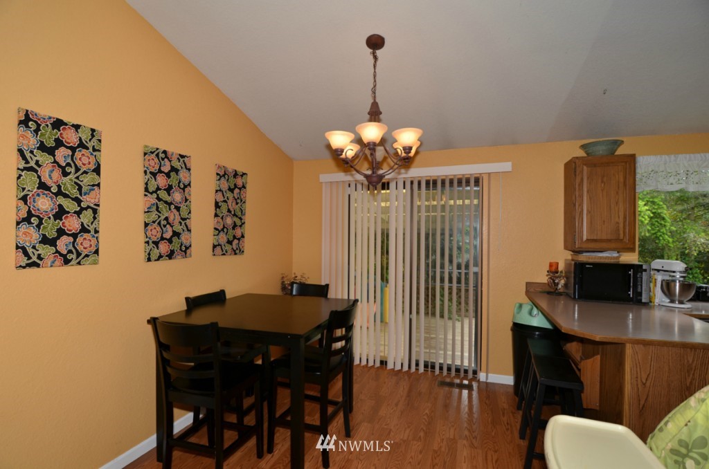 606 Duchess Road Bothell, WA 98012 - Photo 7 of 15