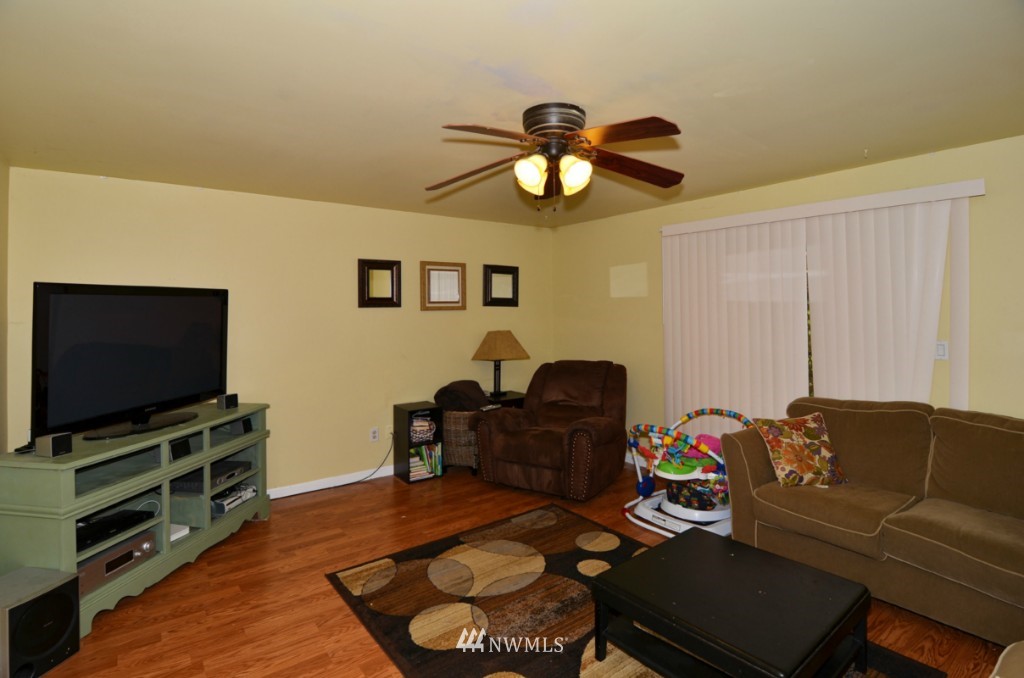 606 Duchess Road Bothell, WA 98012 - Photo 8 of 15