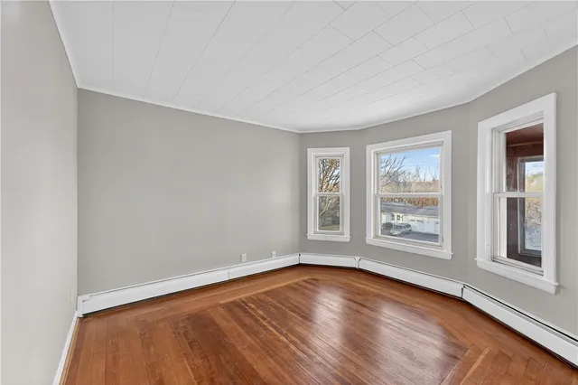 $599,900 | 252 Railroad Street, Lincoln, RI 02838