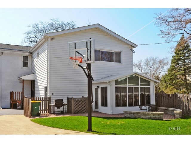 575 North Happ Road Northfield, IL 60093 - Photo 13 of 13 Gallery Image 13