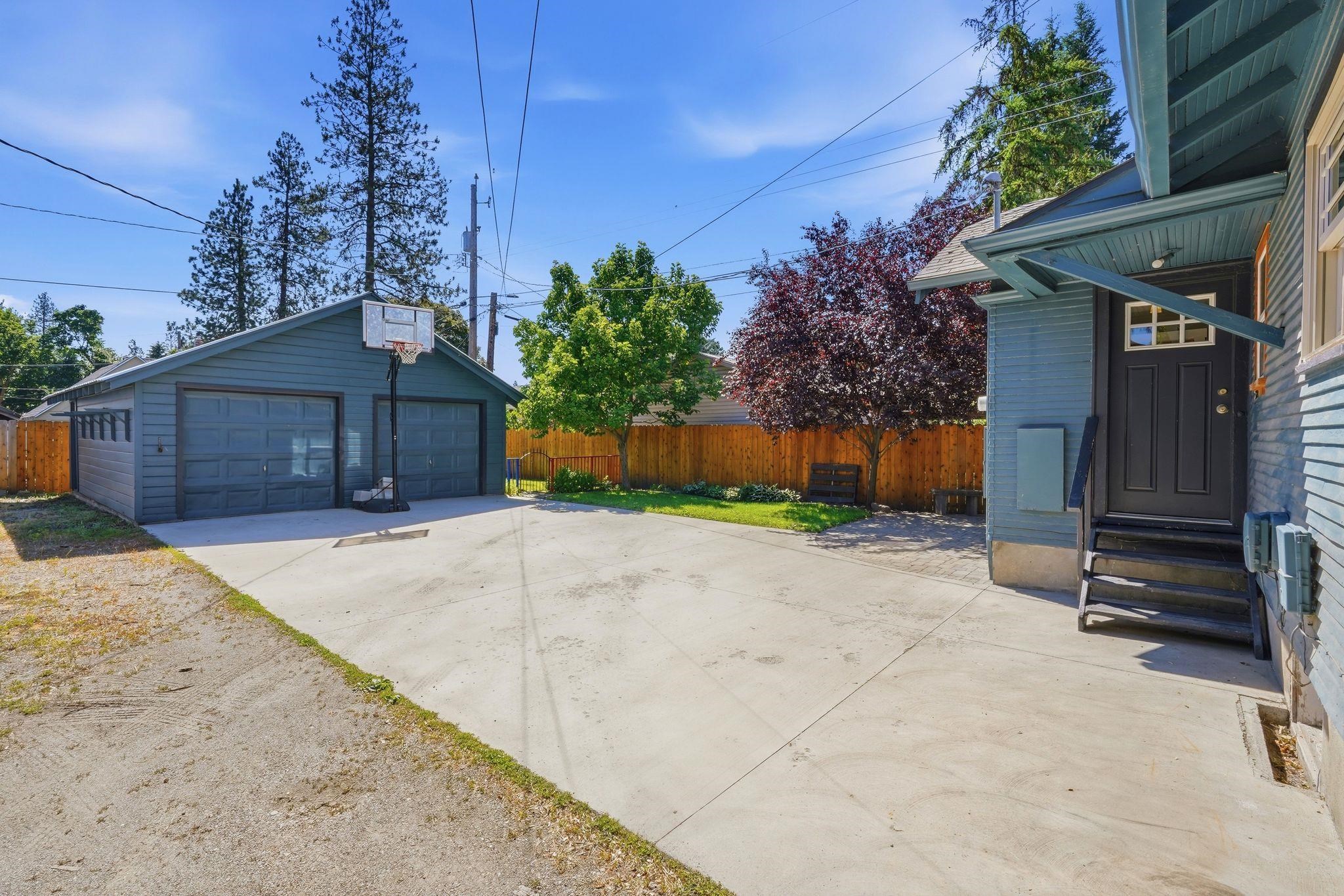 3818 North E Street Spokane, WA 99205 - Photo 23 of 31