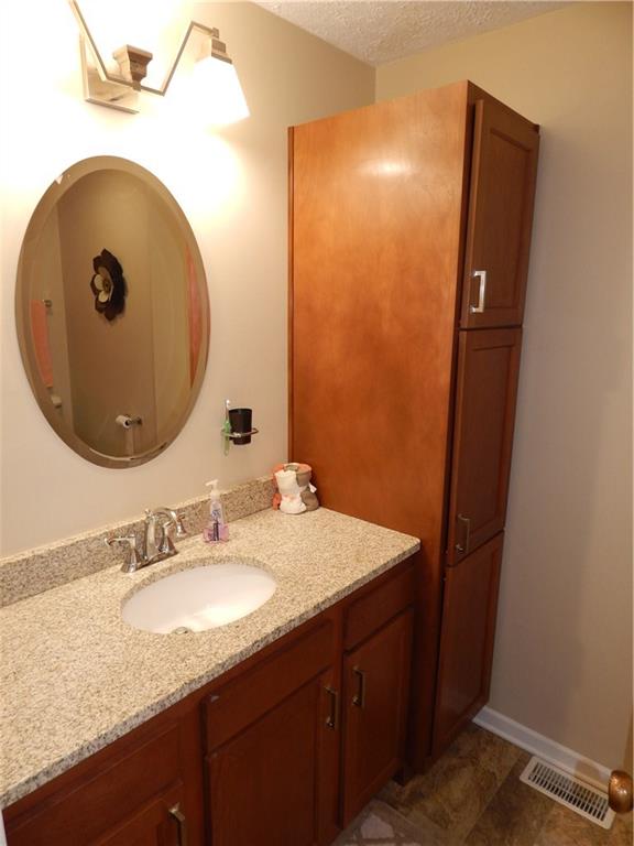 8708 South Franklin Road Indianapolis, IN 46259 - Photo 16 of 23 Gallery Image 16