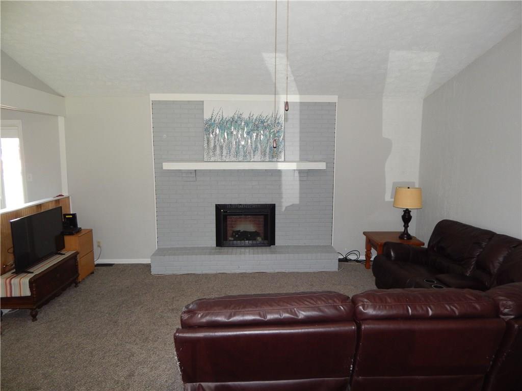 8708 South Franklin Road Indianapolis, IN 46259 - Photo 5 of 23 Gallery Image 5