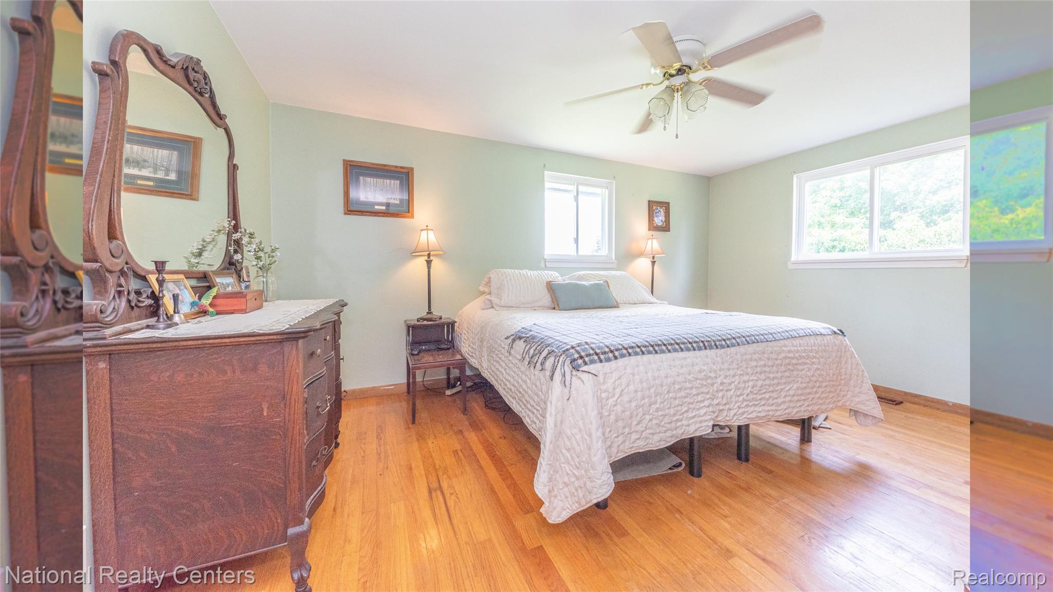 58191 8 Mile Road Northville, MI 48167 - Photo 41 of 57 Hardwood flooring with a natural finish