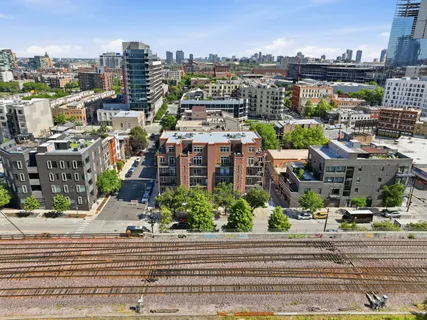 $3,800 | 814 West Hubbard Street, Unit 4, Chicago, IL 60642