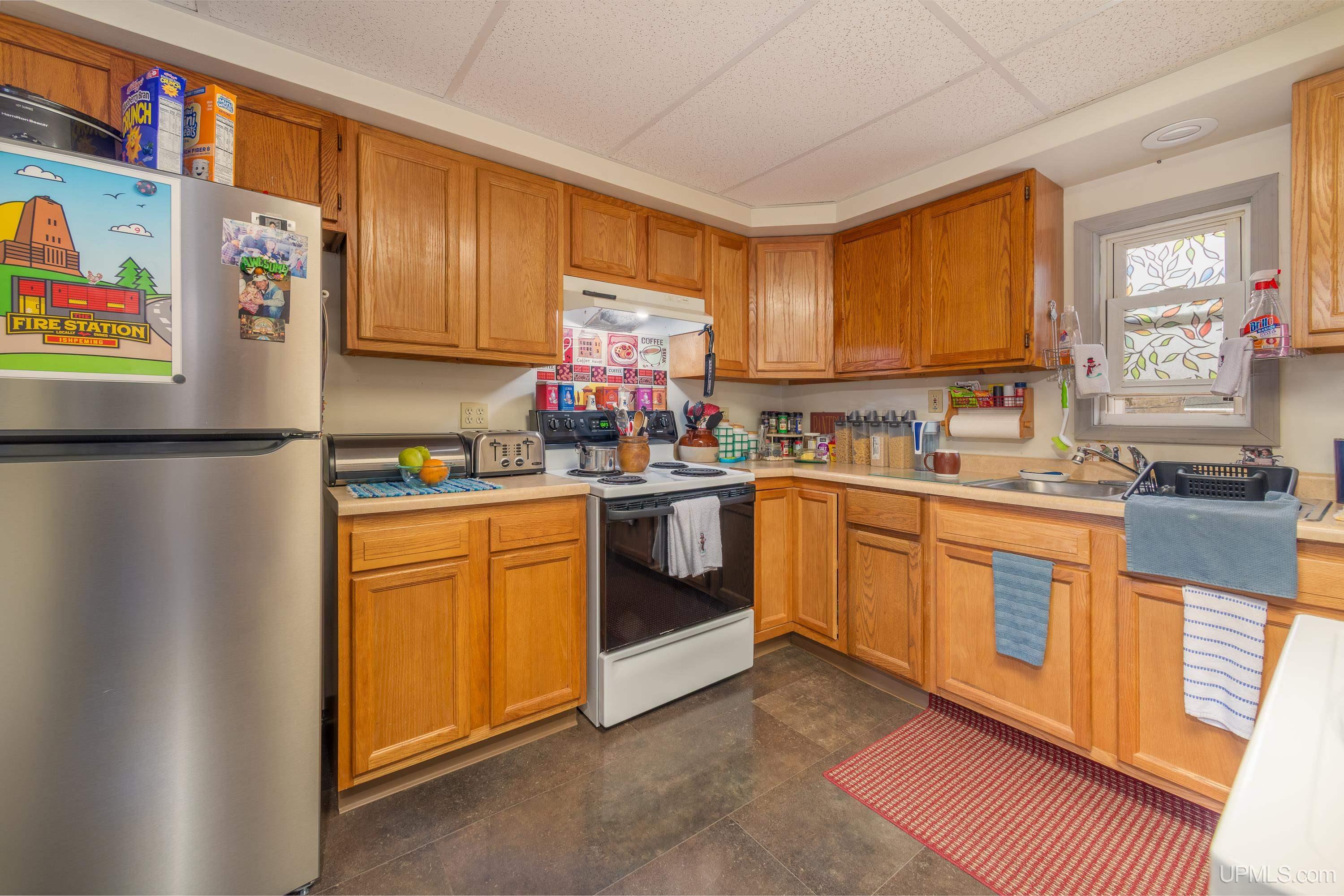 129 West Superior Street Ishpeming, MI 49849 - Photo 18 of 32