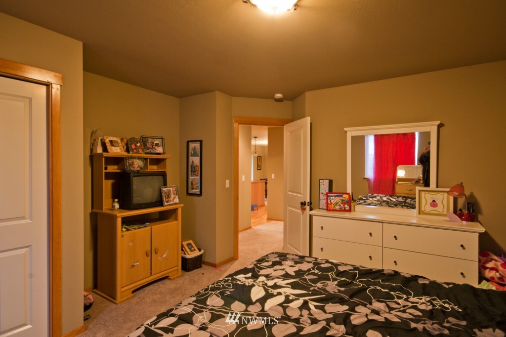 10596 Peter Anderson Road Burlington, WA 98233 - Photo 12 of 16 Gallery Image 12