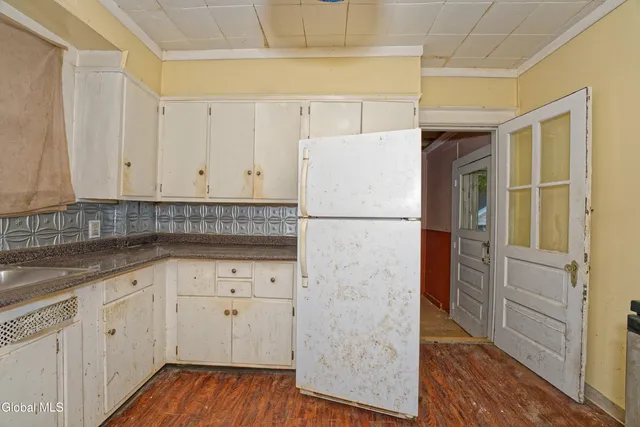 $164,950 | 42 North Lake Avenue, Troy, NY 12180