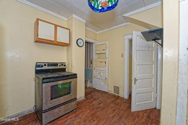 $164,950 | 42 North Lake Avenue, Troy, NY 12180