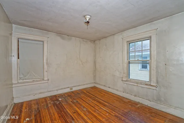 $164,950 | 42 North Lake Avenue, Troy, NY 12180