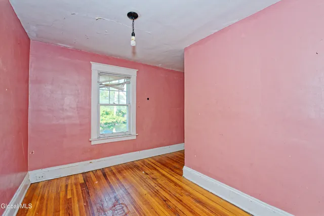 $164,950 | 42 North Lake Avenue, Troy, NY 12180