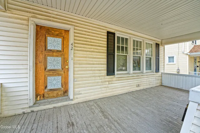 $164,950 | 42 North Lake Avenue, Troy, NY 12180