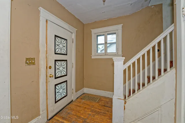 $164,950 | 42 North Lake Avenue, Troy, NY 12180