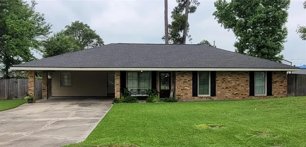 $335,000 | 1533 Quince Street, Sulphur, LA 70663
