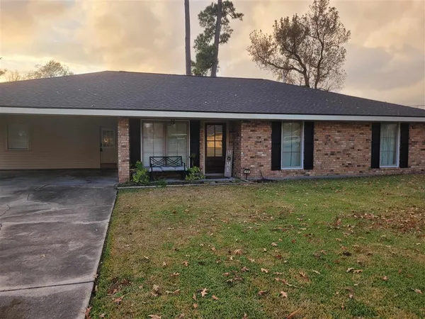 $340,000 | 1533 Quince Street, Sulphur, LA 70663