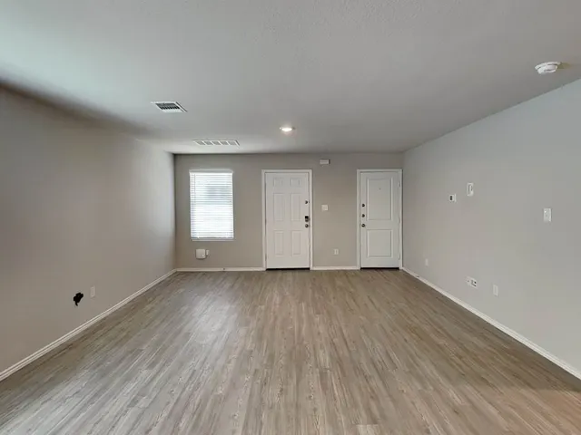 $1,425 | 7218 Avila Vista, San Antonio, TX 78244