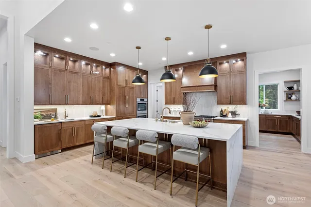 $4,798,988 | 7107 254th Avenue Northeast, Redmond, WA 98053