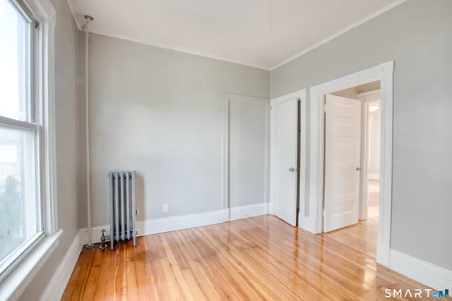 $2,100 | 325 Chestnut Street, New Britain, CT 06051