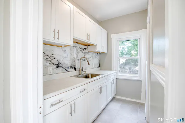 $2,100 | 325 Chestnut Street, New Britain, CT 06051