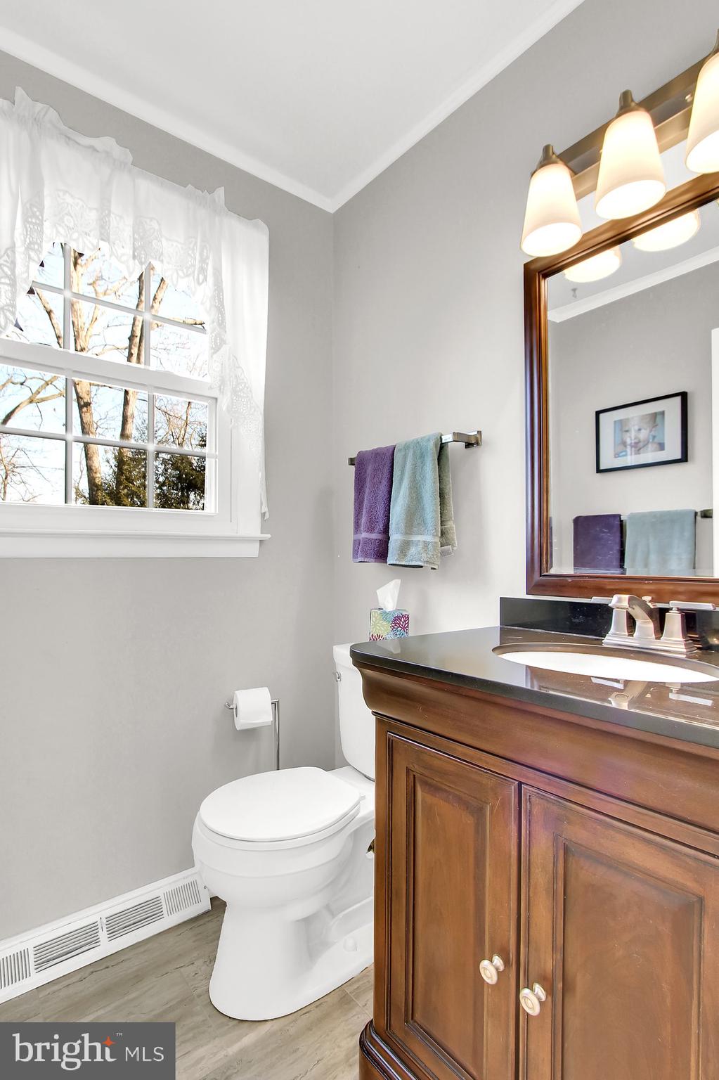 3445 Harrowgate Road York, PA 17402 - Photo 12 of 37 Gallery Image 12