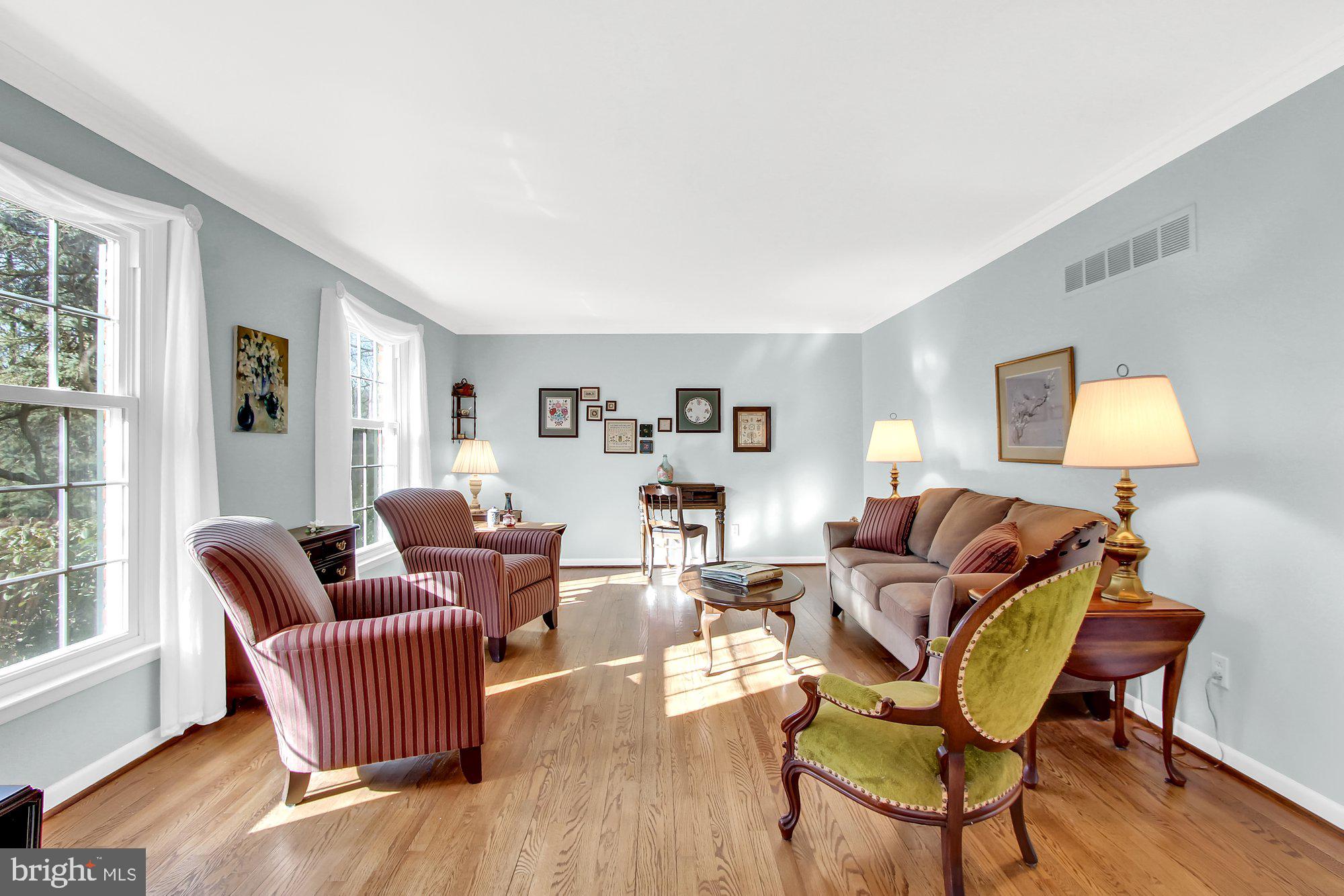 3445 Harrowgate Road York, PA 17402 - Photo 4 of 37 Gallery Image 4