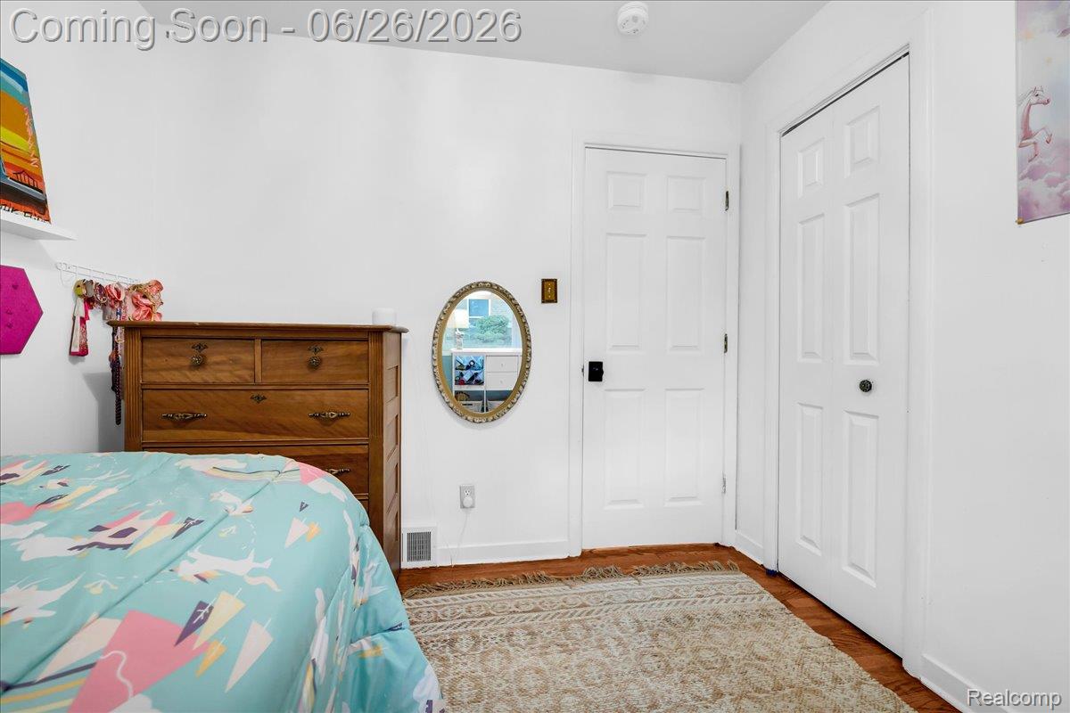 1179 Hampton Road Grosse Pointe, MI 48236 - Photo 21 of 37 23-1179 Hampton Rd_22.jpg