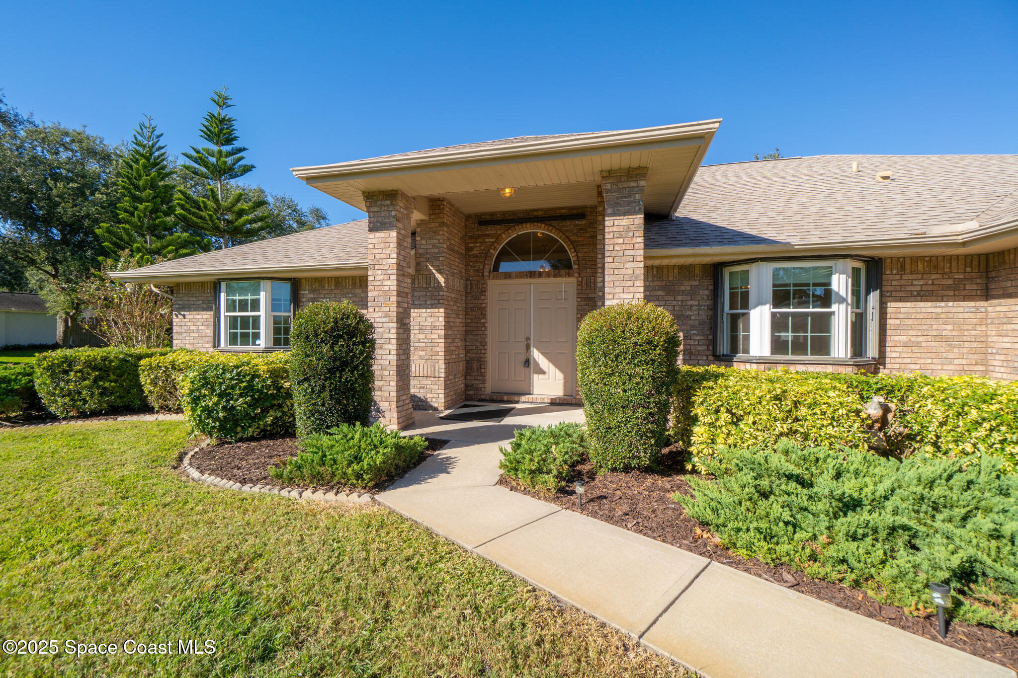 427 Hurst Road Northeast Palm Bay, FL 32907 - Photo 13 of 81 427 Hurst Rd NE, Palm Bay, FL 32907-11