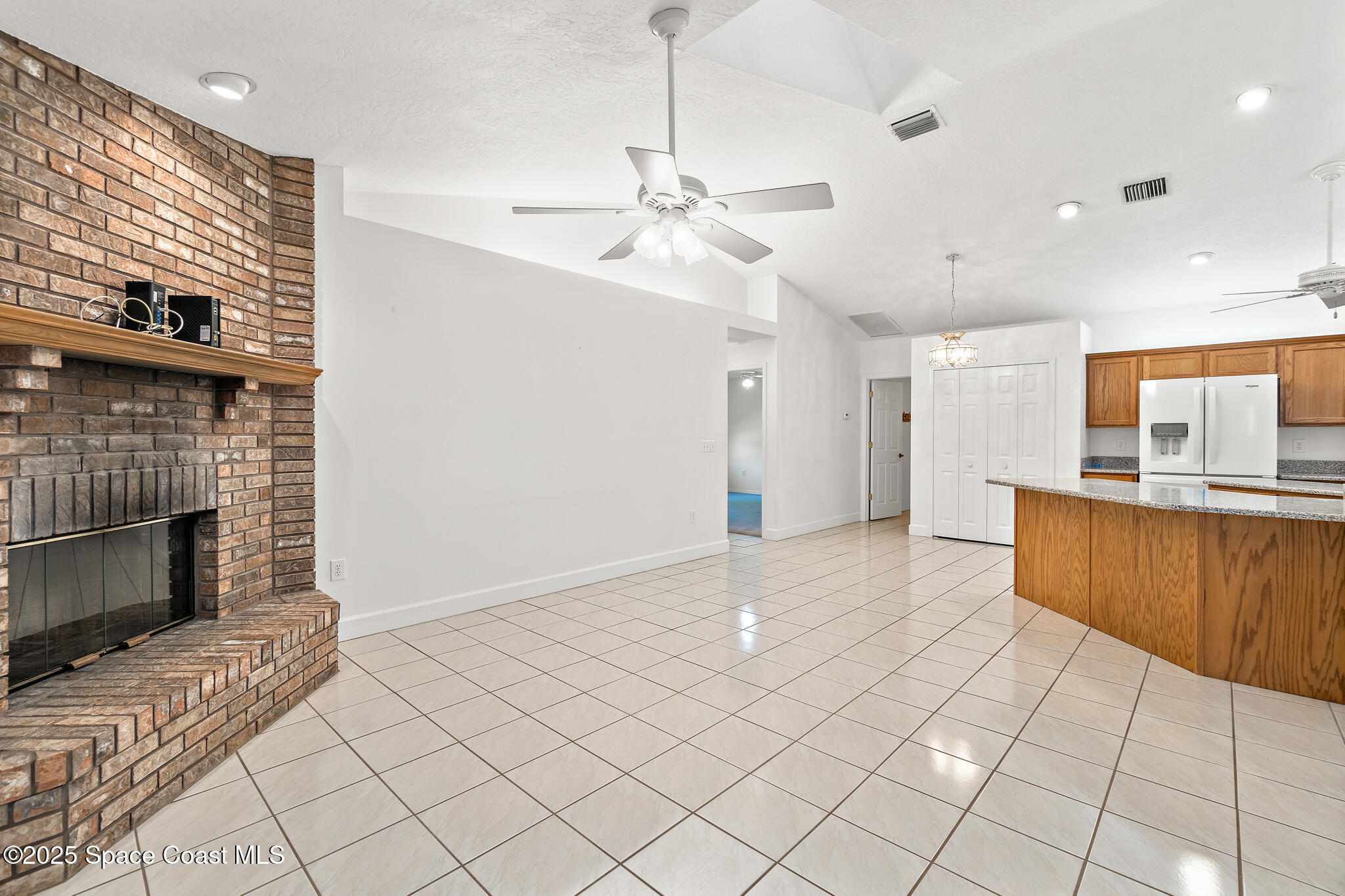427 Hurst Road Northeast Palm Bay, FL 32907 - Photo 29 of 81 Family Room