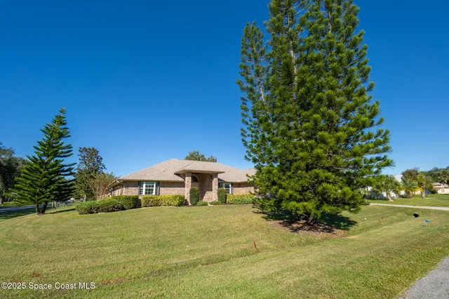 $459,900 | 427 Hurst Road Northeast, Palm Bay, FL 32907