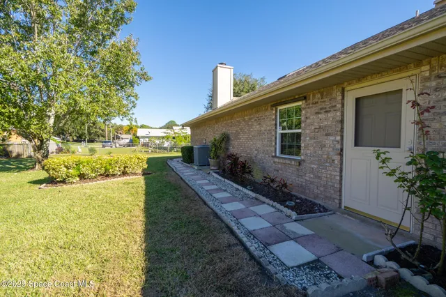 $459,900 | 427 Hurst Road Northeast, Palm Bay, FL 32907