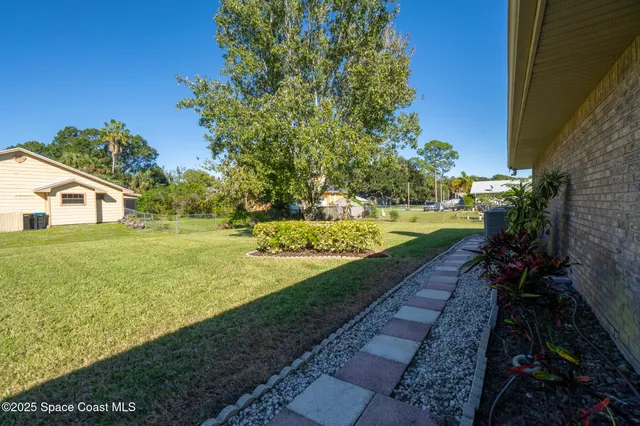 $459,900 | 427 Hurst Road Northeast, Palm Bay, FL 32907