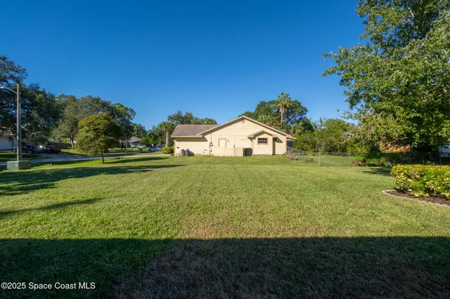 $459,900 | 427 Hurst Road Northeast, Palm Bay, FL 32907