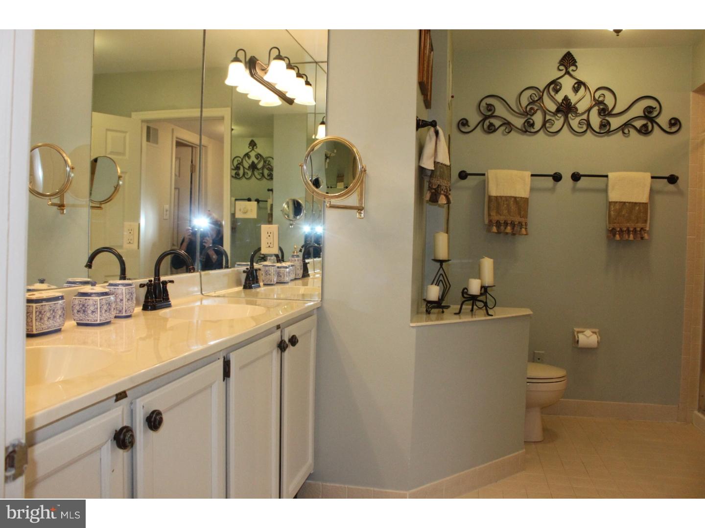 64 Soldiers Square Wayne, PA 19087 - Photo 18 of 25 Master Bathroom